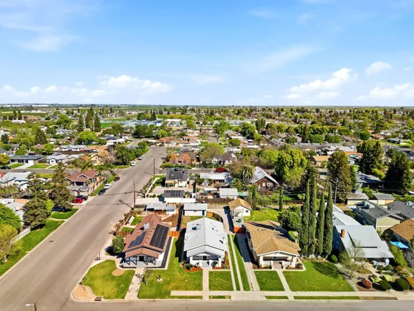 $469,900 | 1225 Union Street, Kingsburg, CA 93631