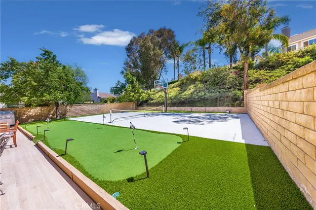 a view of a backyard with plants