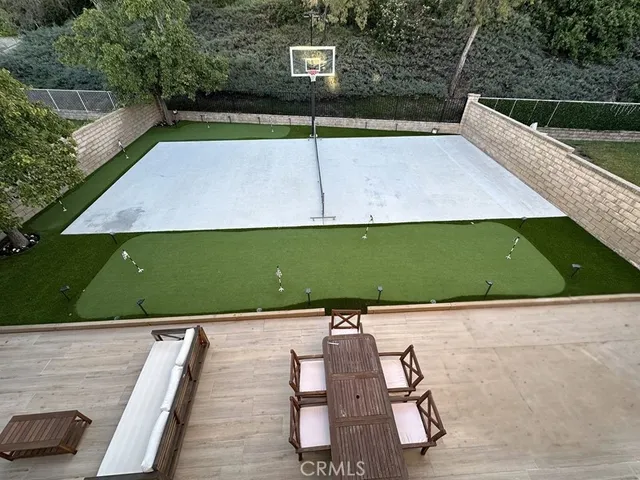 a view of a tennis court