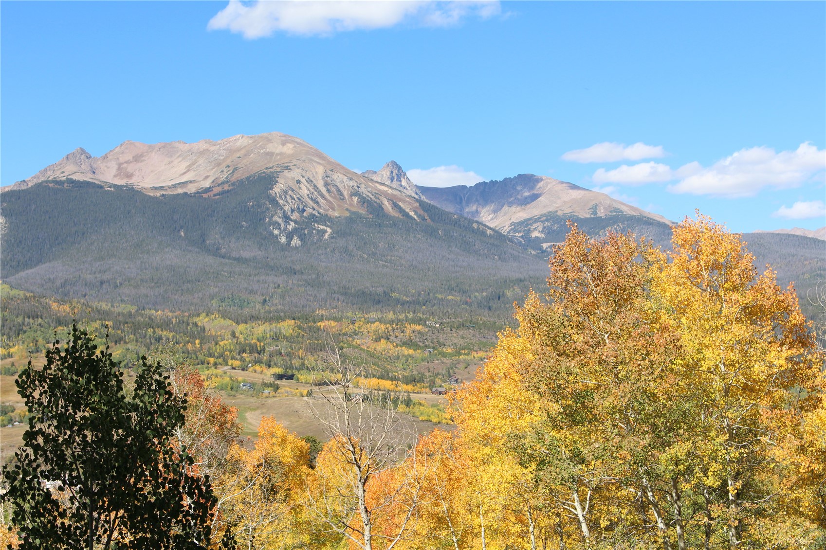 63 P Road Silverthorne, CO 80498 - Photo 2 of 20 Property view of mountains