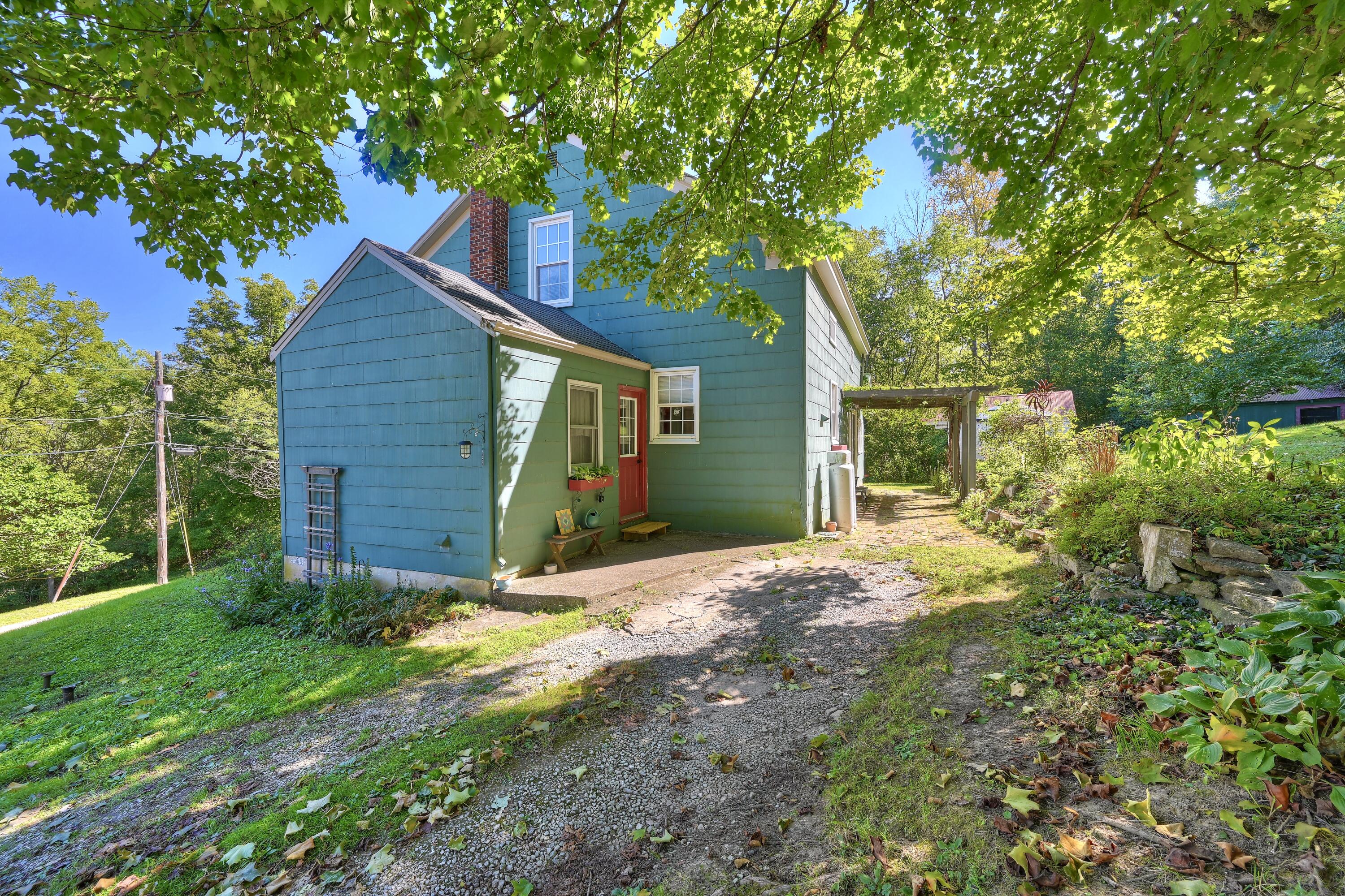 3246 Uhl Road Melbourne, KY 41059 - Photo 13 of 50 Farmhouse entrance
