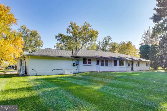 $785,000 | 402 Ivy Church Road, Lutherville-Timonium, MD 21093