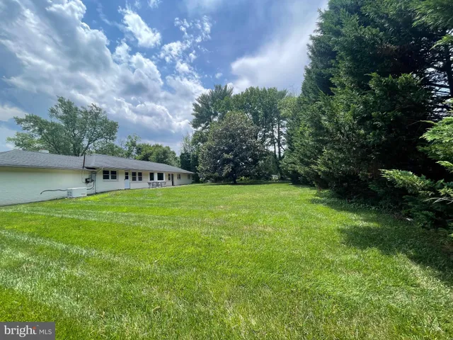 $785,000 | 402 Ivy Church Road, Lutherville-Timonium, MD 21093