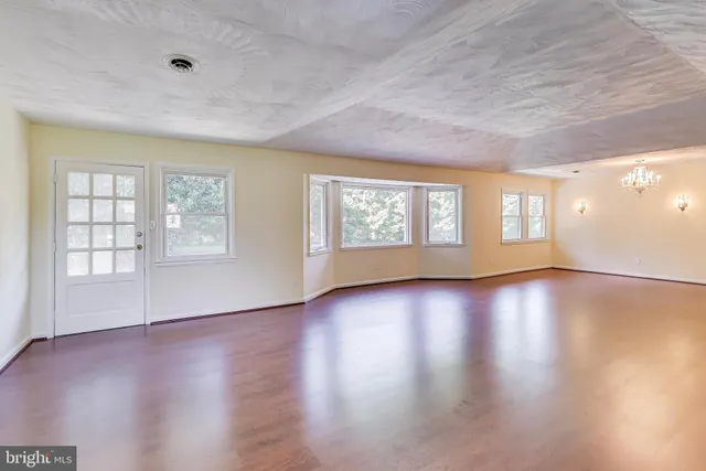 $785,000 | 402 Ivy Church Road, Lutherville-Timonium, MD 21093