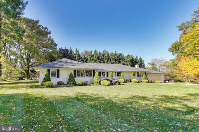 $785,000 | 402 Ivy Church Road, Lutherville-Timonium, MD 21093