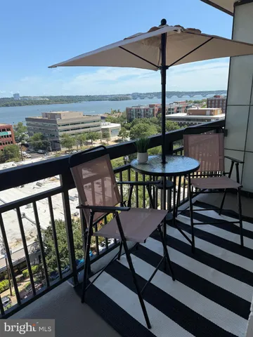 $380,000 | 801 North Pitt Street, Unit 1206, Alexandria, VA 22314