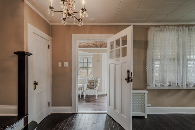 960 Moessner Avenue Union, NJ 07083 - Photo 8 of 29