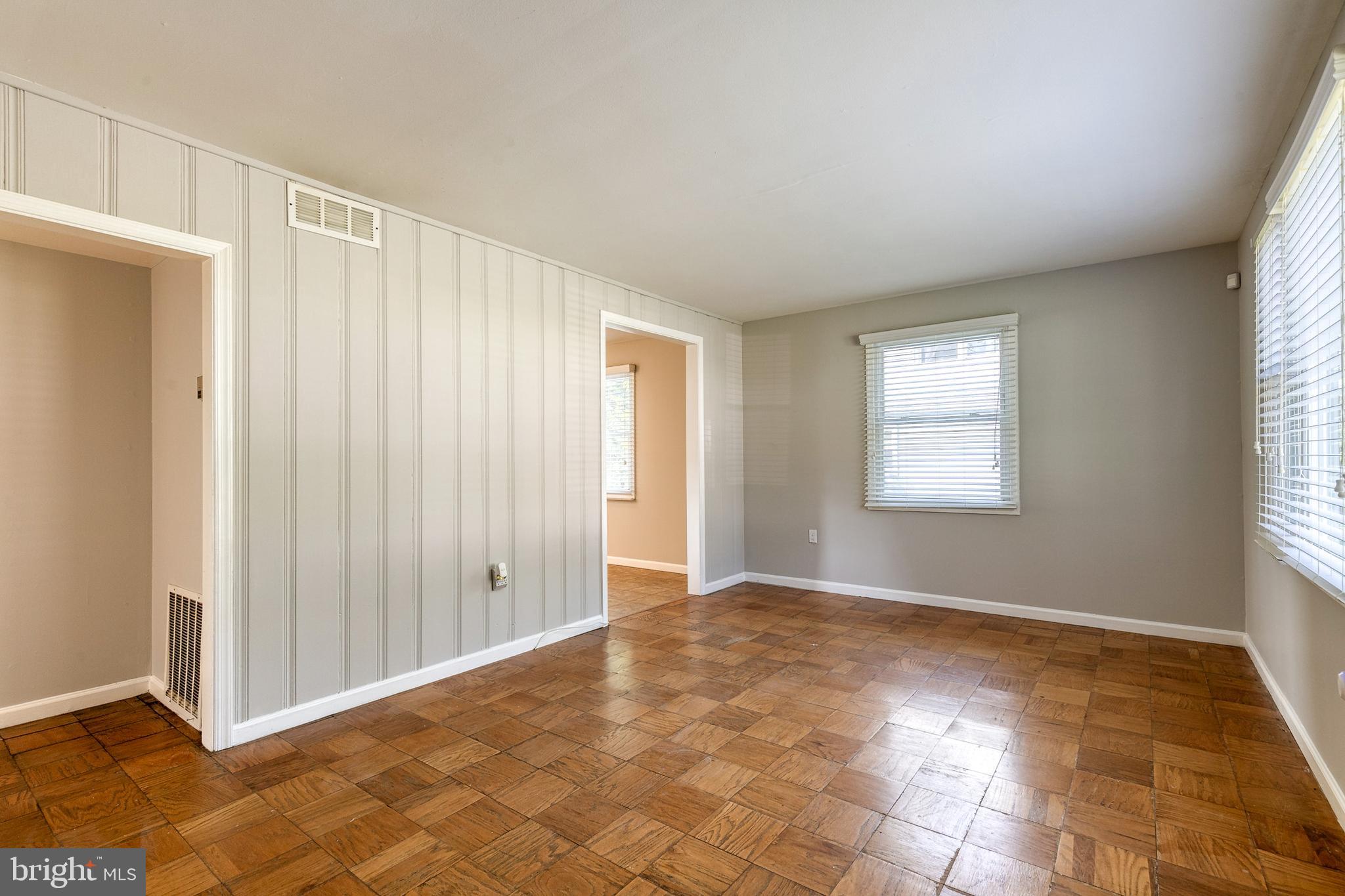 806 Templecliff Road Baltimore, MD 21208 - Photo 6 of 32