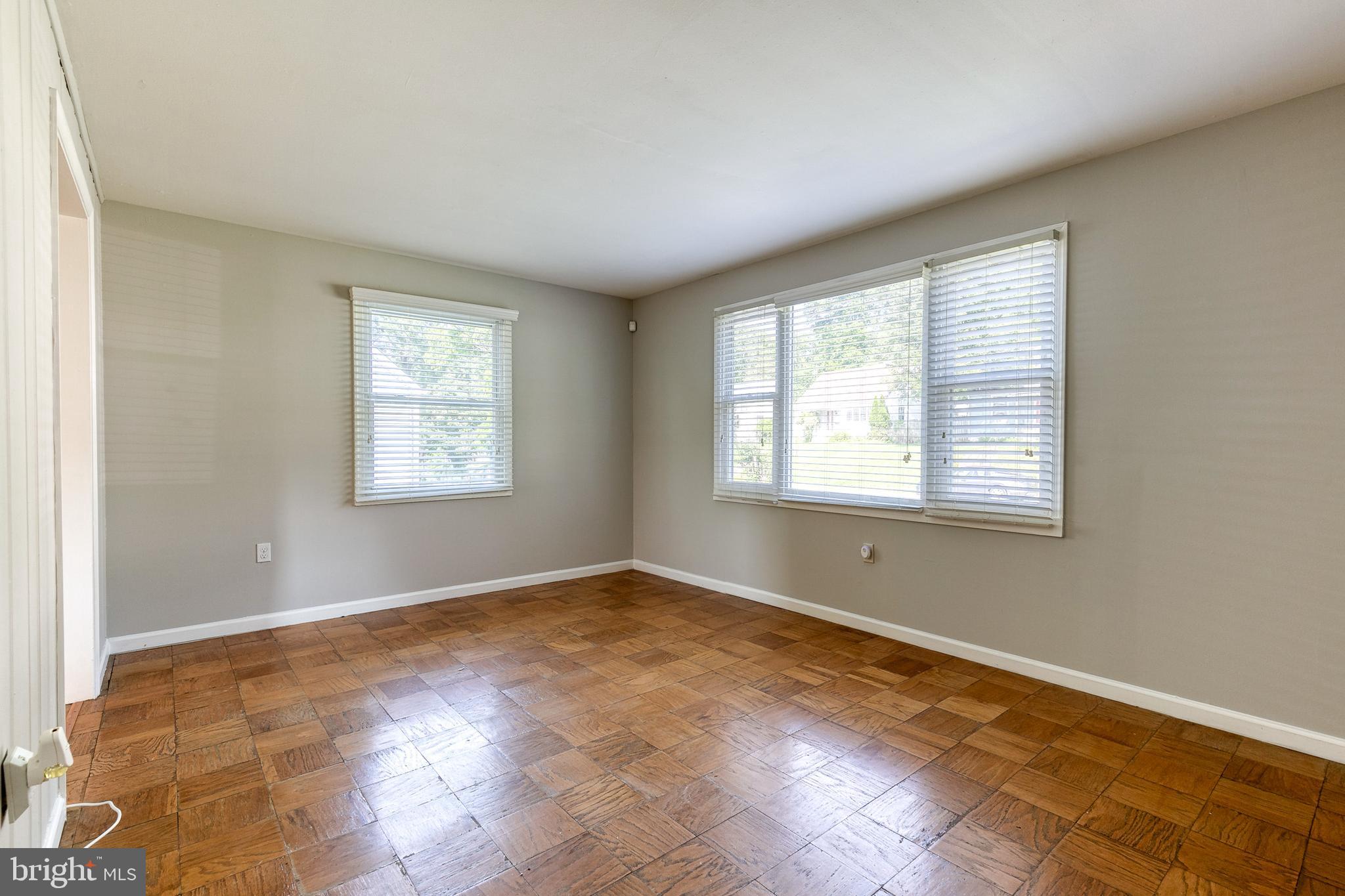 806 Templecliff Road Baltimore, MD 21208 - Photo 7 of 32