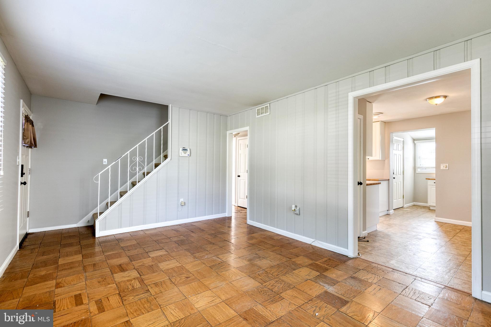 806 Templecliff Road Baltimore, MD 21208 - Photo 8 of 32