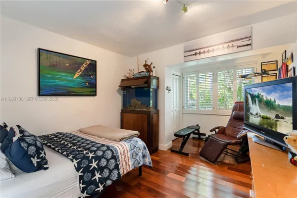 $3,400,000 | 310 Greenwood Drive, Key Biscayne, FL 33149