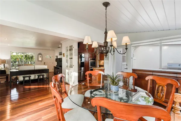 $3,400,000 | 310 Greenwood Drive, Key Biscayne, FL 33149