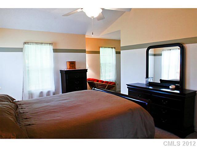 1600 Running Brook Road Charlotte, NC 28214 - Photo 8 of 10 Gallery Image 8