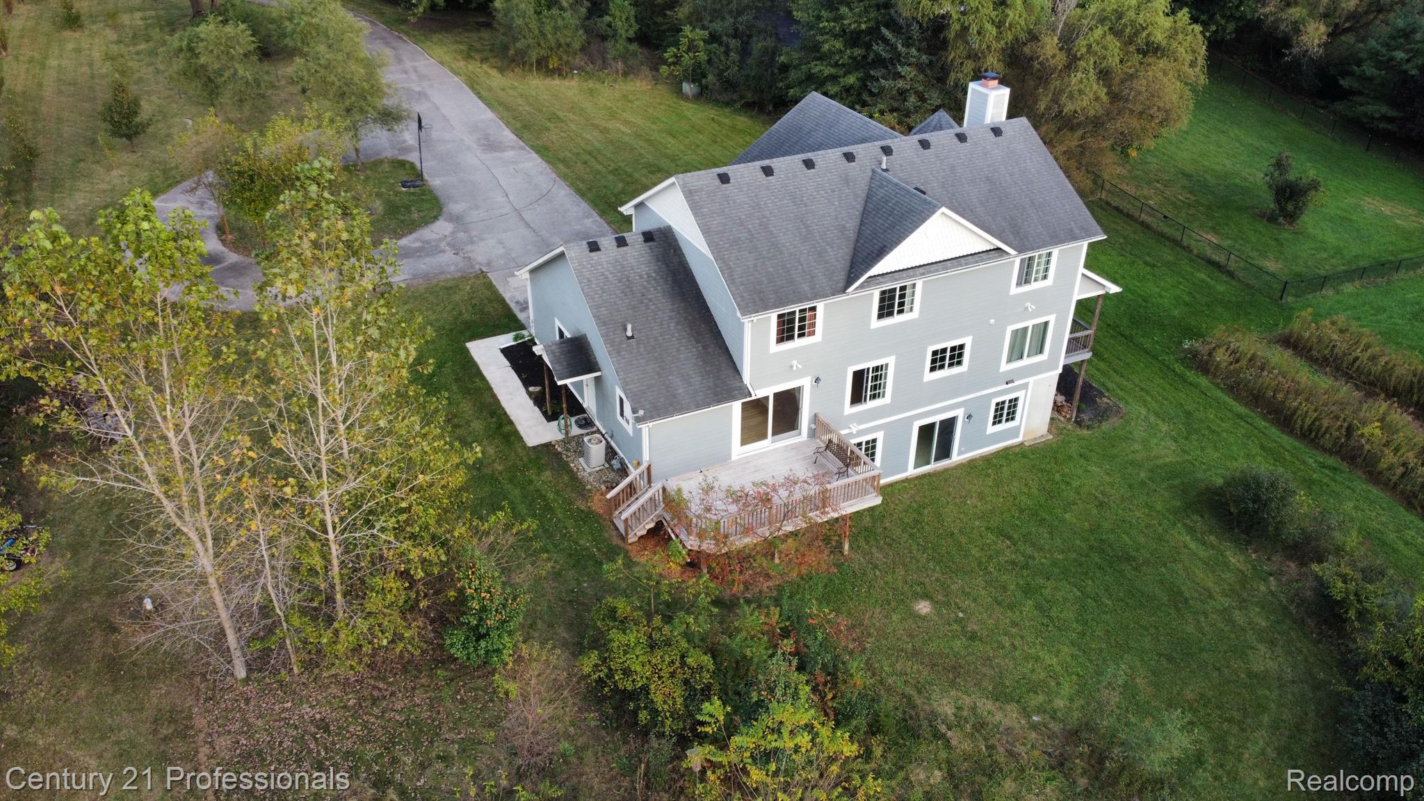 1150 Ridge Road South Canton, MI 48188 - Photo 9 of 51 Gallery Image 9