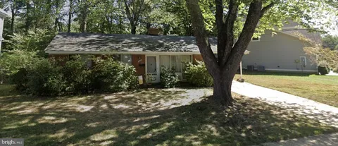 $925,000 | 1216 Kelley Street Southwest, Vienna, VA 22180