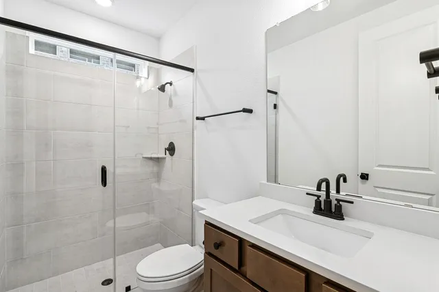 $450,000 | 12319 Palmetto Drive, Mont Belvieu, TX 77523