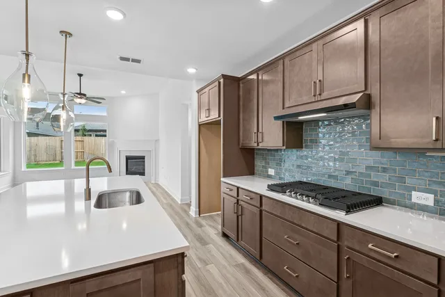 $450,000 | 12319 Palmetto Drive, Mont Belvieu, TX 77523