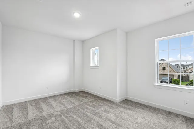 $450,000 | 12319 Palmetto Drive, Mont Belvieu, TX 77523