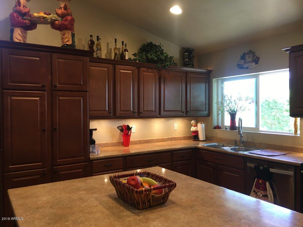 8027 West Wethersfield Road Peoria, AZ 85381 - Photo 9 of 33 Wethersfield44