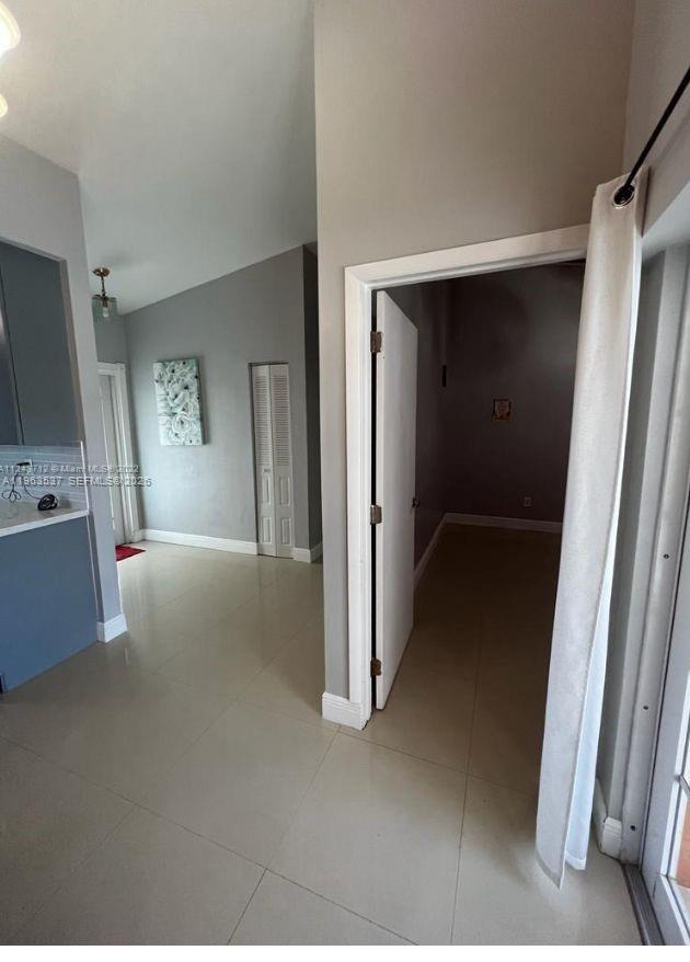 19763 Southwest 124th Avenue Miami, FL 33177 - Photo 13 of 35