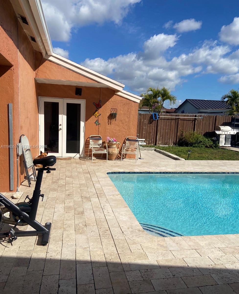 19763 Southwest 124th Avenue Miami, FL 33177 - Photo 23 of 35