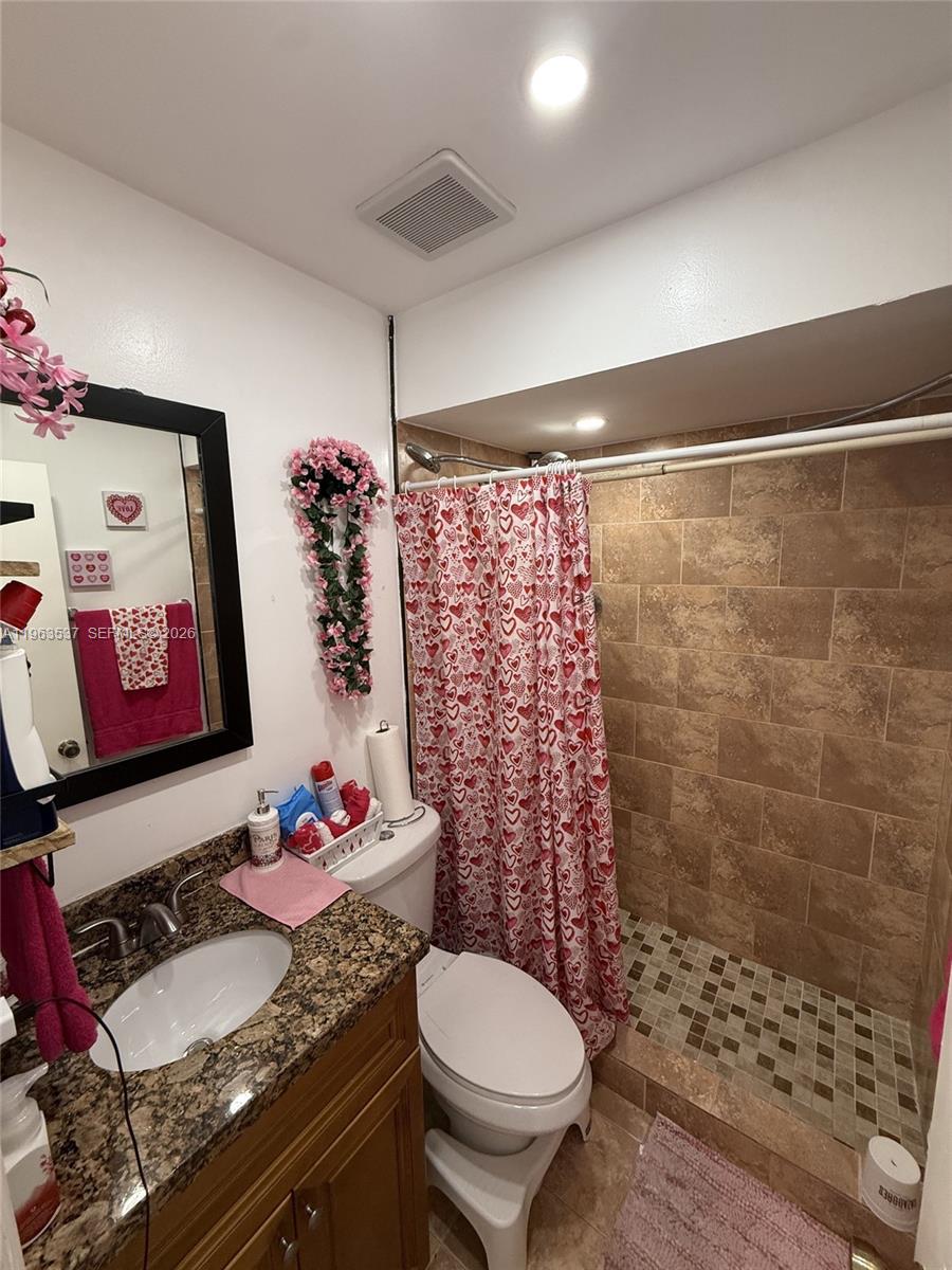 19763 Southwest 124th Avenue Miami, FL 33177 - Photo 28 of 35