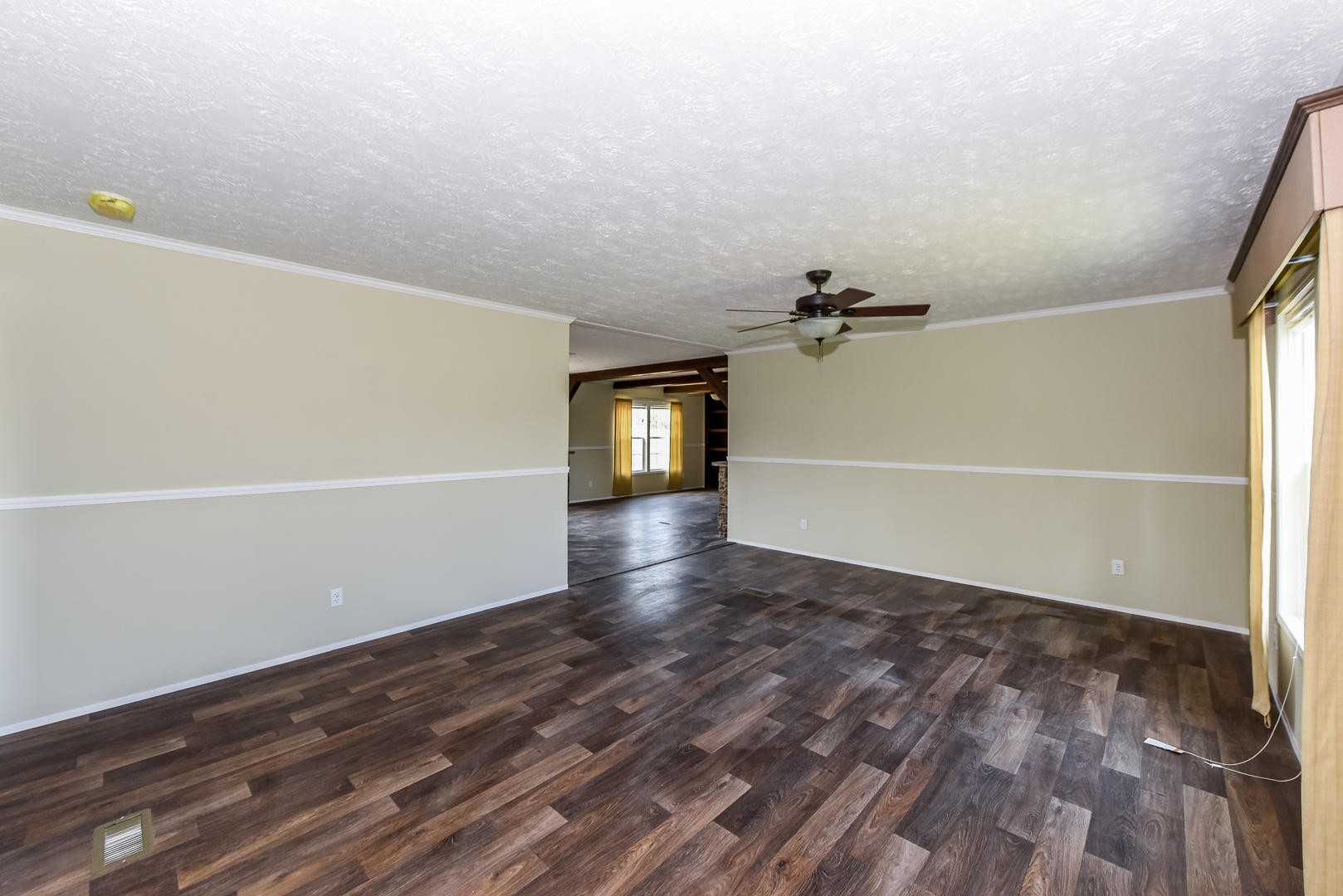 207 South Springview Road Maryville, TN 37801 - Photo 5 of 34 a view of an empty room