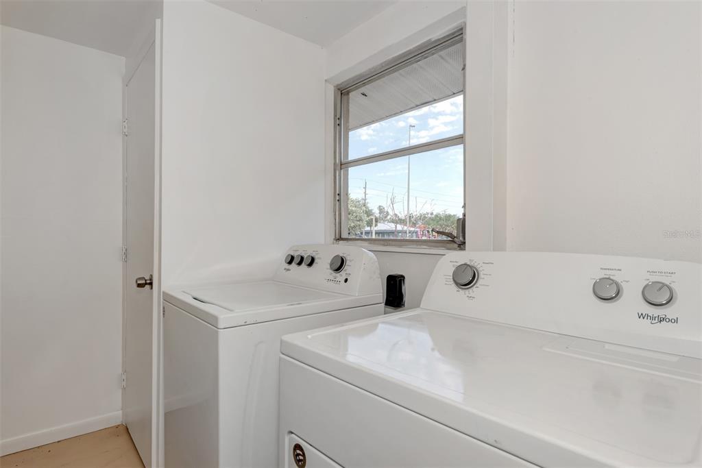 1601 Faust Drive, Unit B Englewood, FL 34224 - Photo 19 of 19 a bathroom with a sink and a bathtub