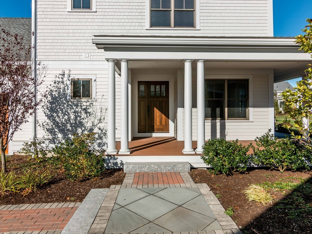 16 Stonebridge Road, Unit V8 Ipswich, MA 01938 - Photo 3 of 30 Gallery Image 3