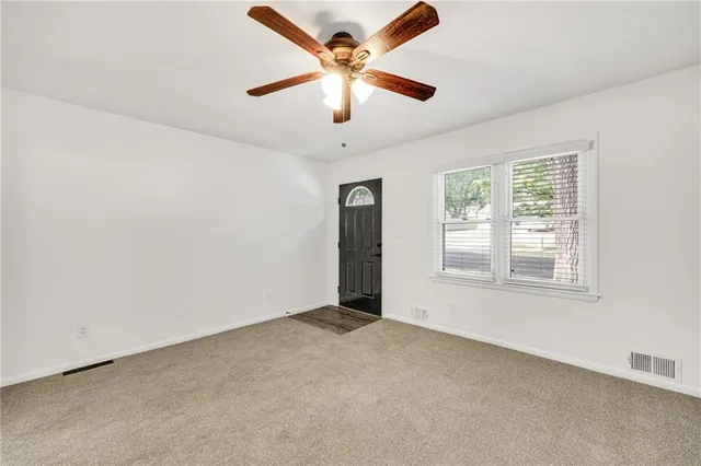 $214,900 | 510 Southwest 12 Street, Blue Springs, MO 64015