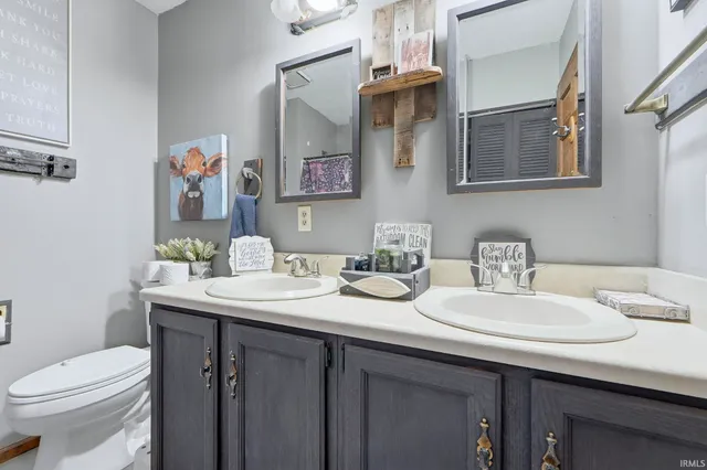 $364,900 | 15010 Lincoln Highway East, New Haven, IN 46774