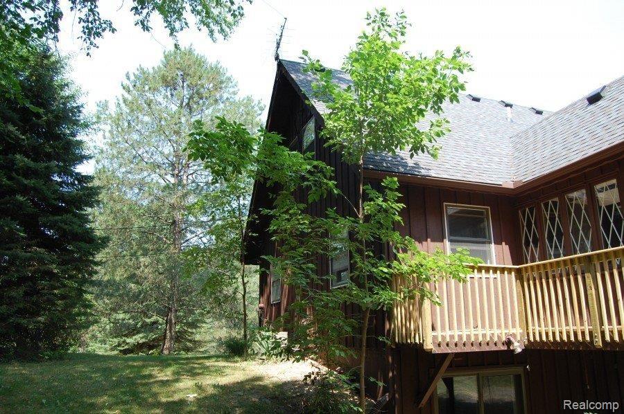 2683 County Farm Road Howell, MI 48843 - Photo 3 of 15 DSC_2926.jpg