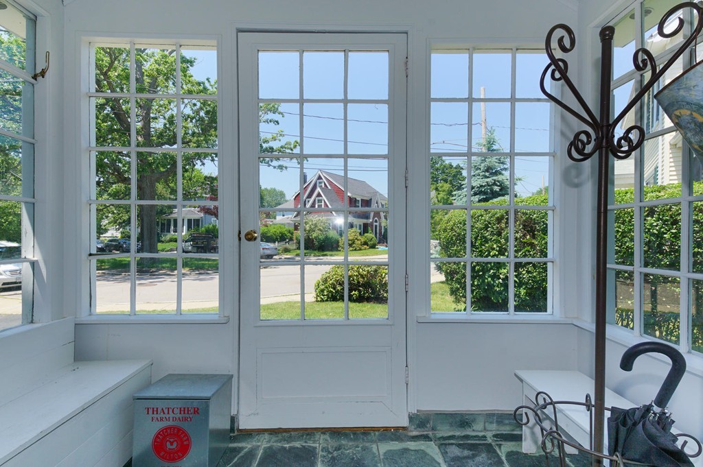 32 White Oak Road Boston, MA 02132 - Photo 11 of 30 Gallery Image 11