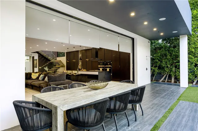 $3,850,000 | 630 North Martel Avenue, Los Angeles, CA 90036