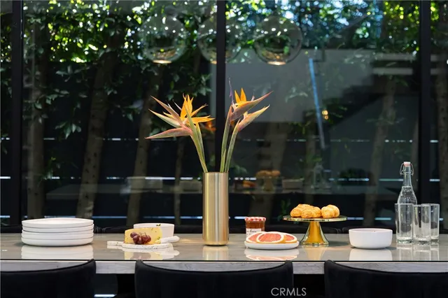 $3,850,000 | 630 North Martel Avenue, Los Angeles, CA 90036