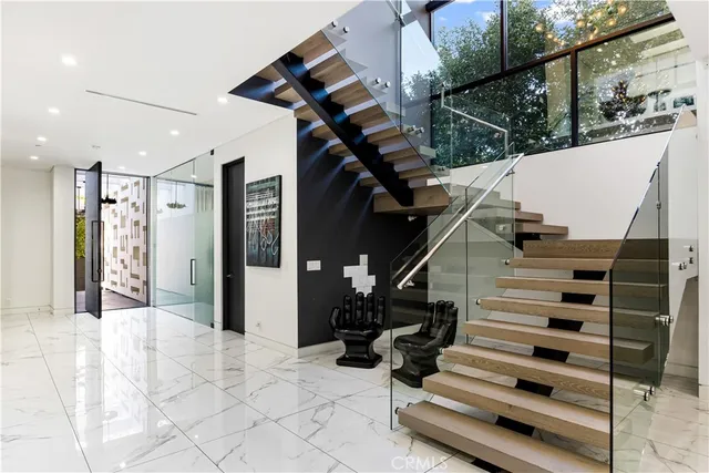 $3,850,000 | 630 North Martel Avenue, Los Angeles, CA 90036