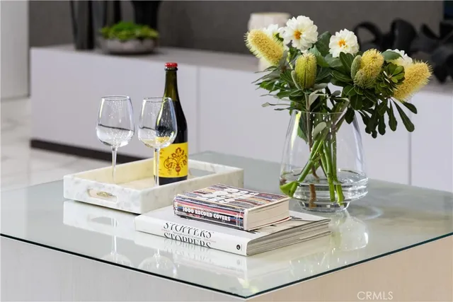 $3,850,000 | 630 North Martel Avenue, Los Angeles, CA 90036