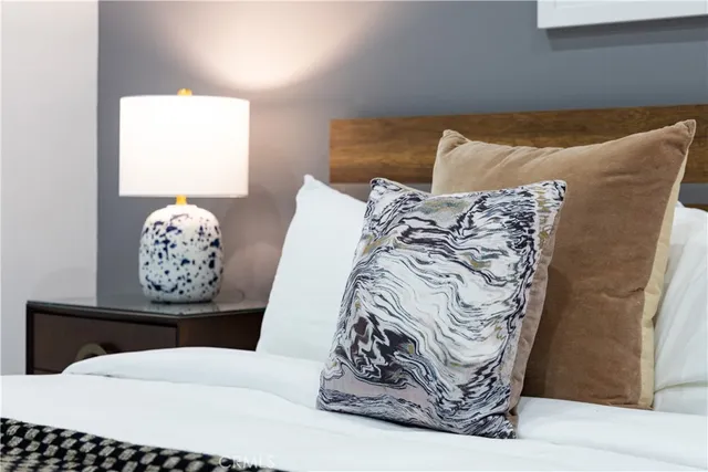 $3,850,000 | 630 North Martel Avenue, Los Angeles, CA 90036