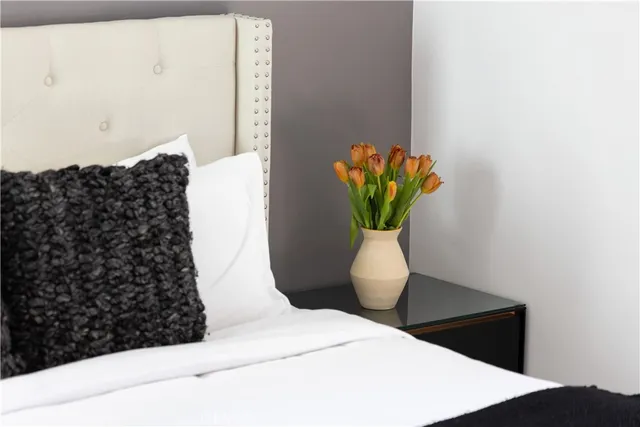 $3,850,000 | 630 North Martel Avenue, Los Angeles, CA 90036