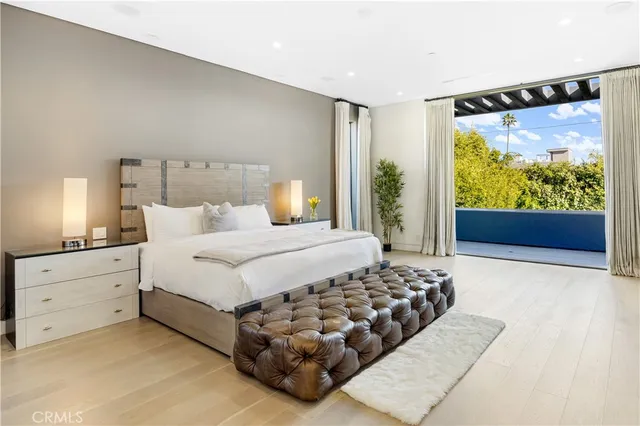 $3,850,000 | 630 North Martel Avenue, Los Angeles, CA 90036