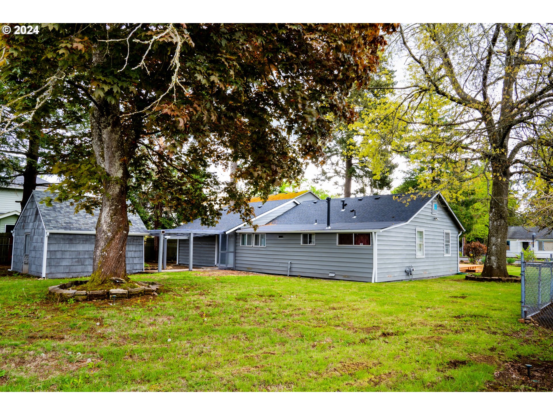 17141 Southeast Stephens Street Portland, OR 97233 - Photo 23 of 27
