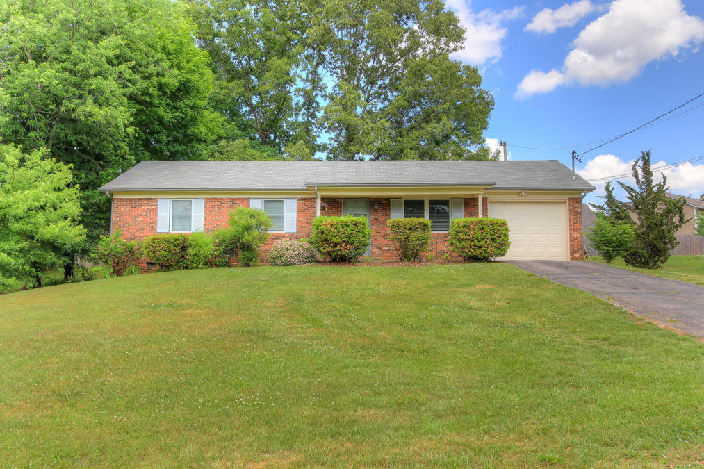 4412 Mascarene Road Knoxville, TN 37921 - Photo 1 of 17 Welcome Home!
