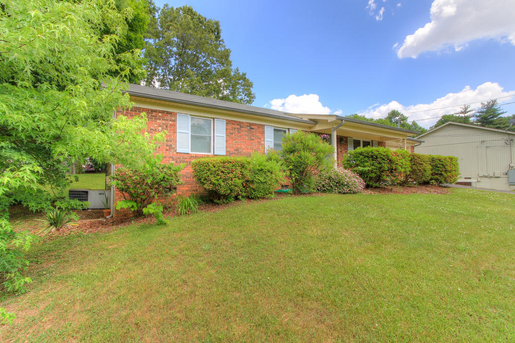 4412 Mascarene Road Knoxville, TN 37921 - Photo 2 of 17 One Level Living