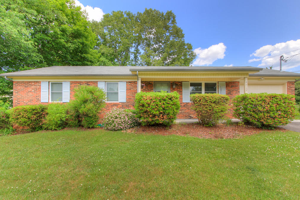4412 Mascarene Road Knoxville, TN 37921 - Photo 3 of 17 Move in ready!