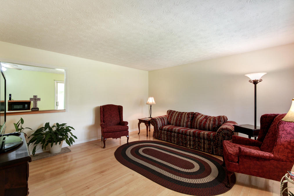 4412 Mascarene Road Knoxville, TN 37921 - Photo 6 of 17 Spacious living room