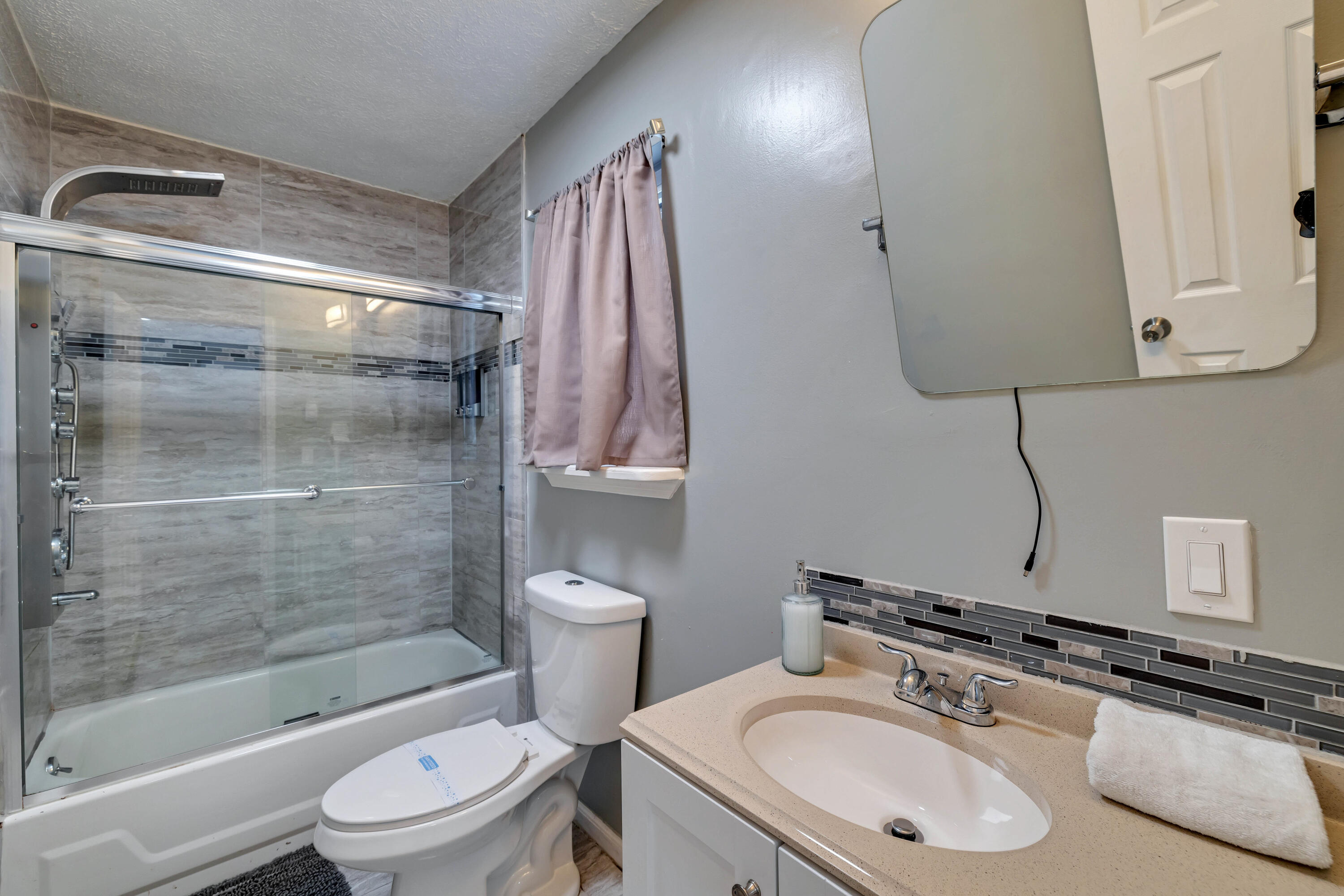 982 Long Ridge Road Hawley, PA 18428 - Photo 12 of 36 6 Primary (2)