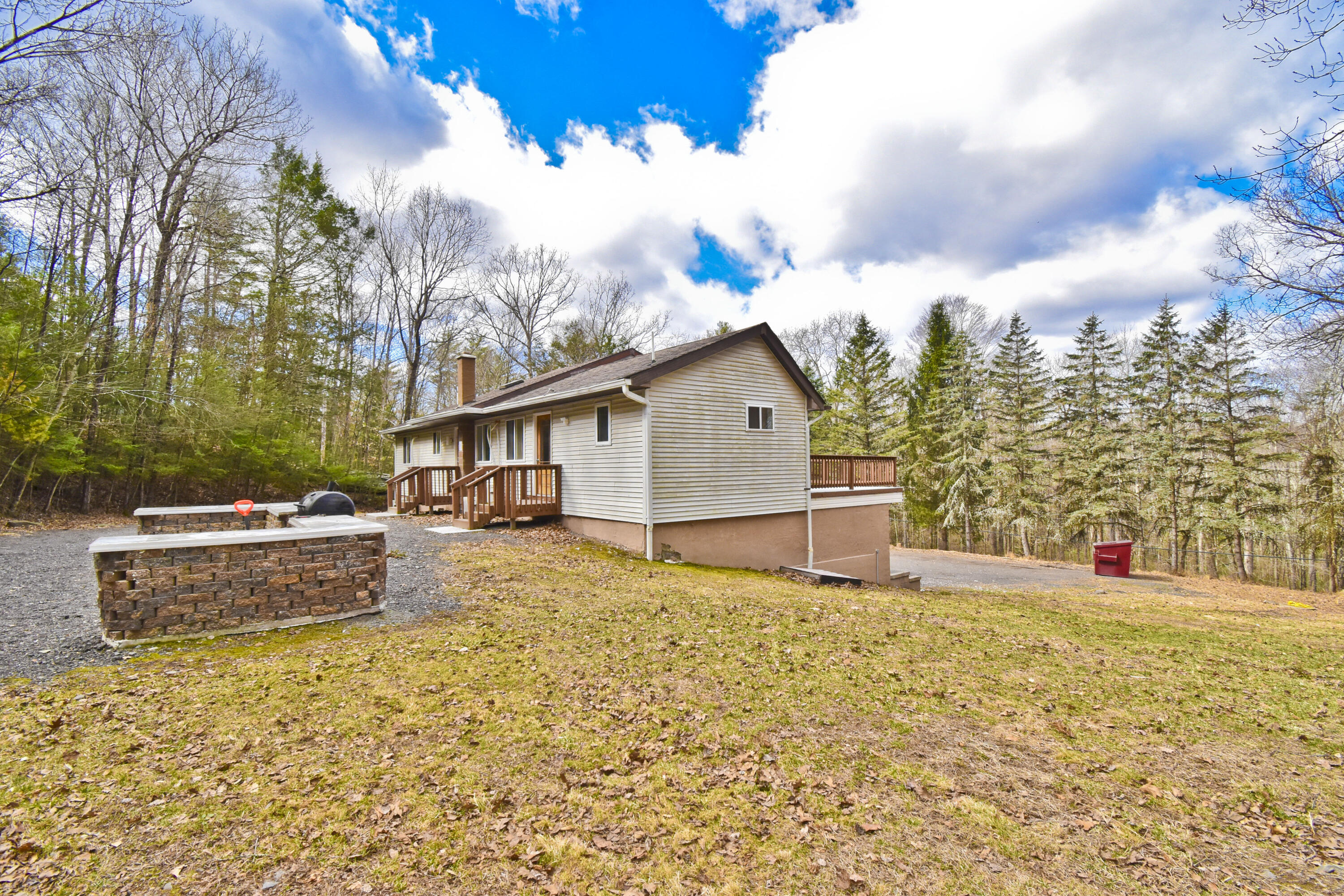 982 Long Ridge Road Hawley, PA 18428 - Photo 30 of 36 Exterior (3)