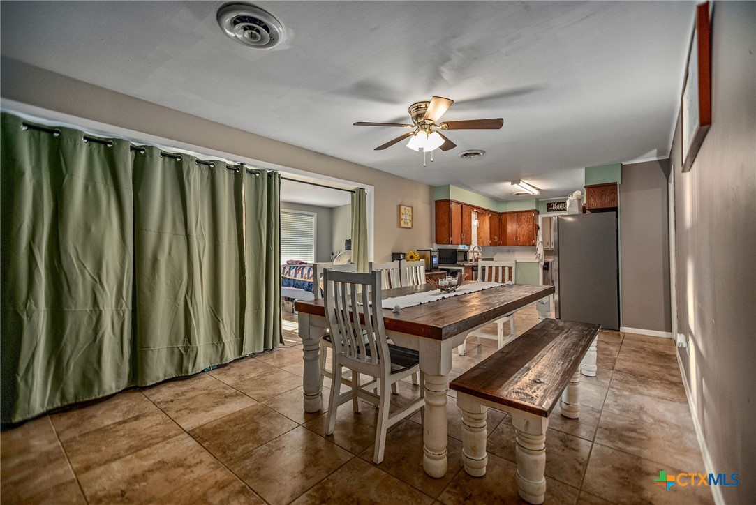 535 Travis Street Port Lavaca, TX 77979 - Photo 7 of 28