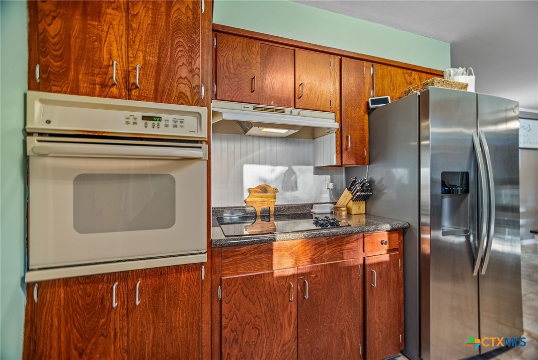 535 Travis Street Port Lavaca, TX 77979 - Photo 10 of 28