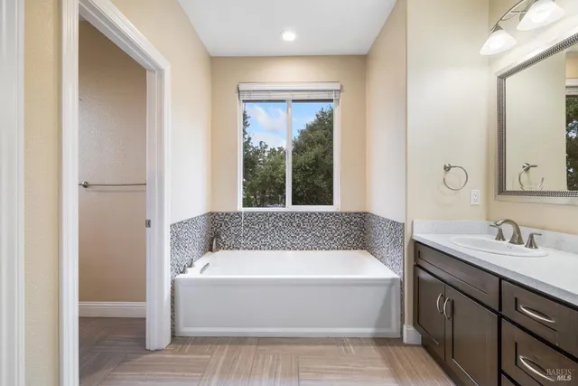 $899,000 | 125 Anish Way, Windsor, CA 95492